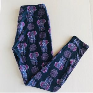 Purple paisley elephant leggings size OS/TC2
